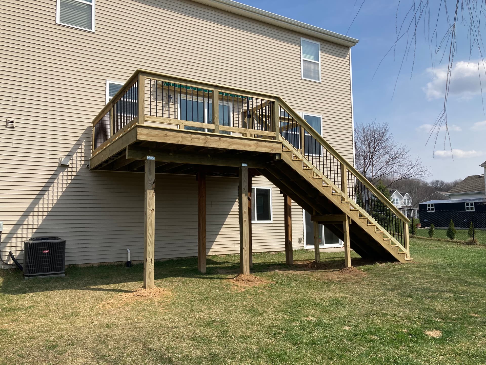 Gallery photos for Beautiful Southern Yellow Pine Deck Installation: Image #2