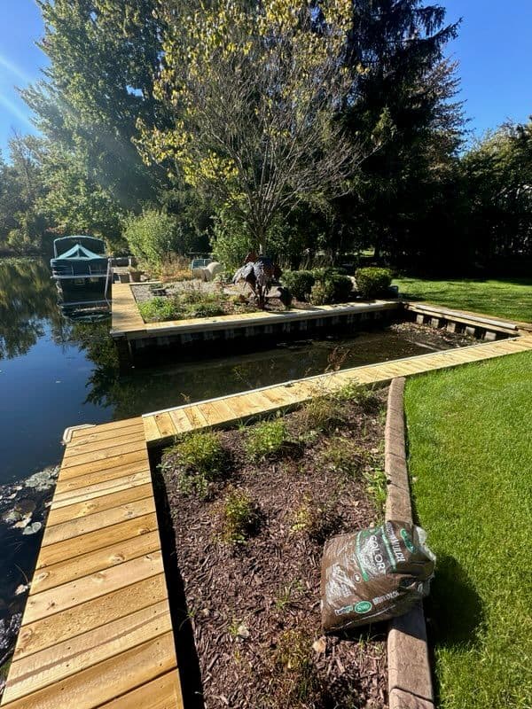 Gallery photos for Southern Yellow Pine Boardwalk by the Canal: Image #3