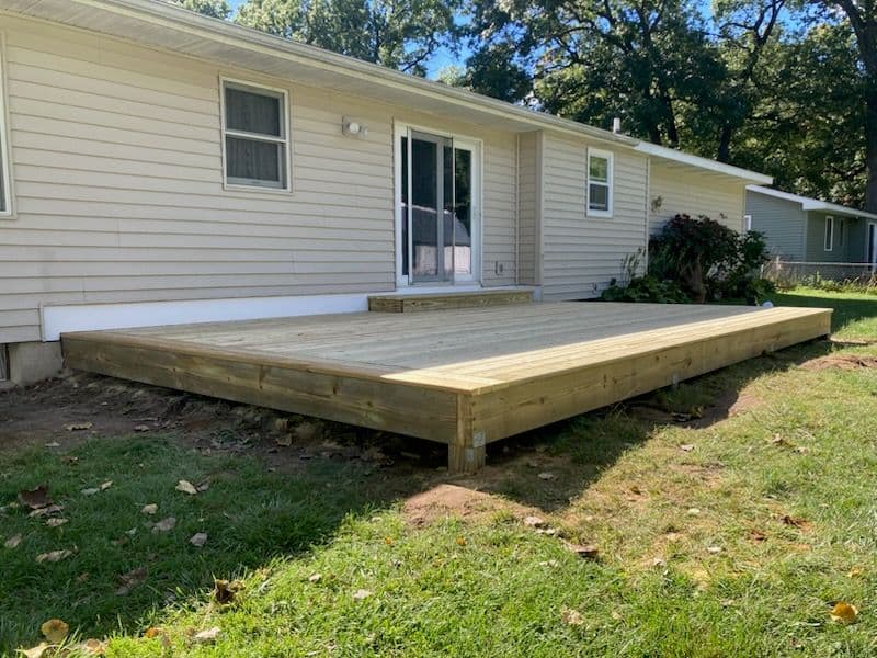 Beautiful 22'x14' Pine Deck Installation image