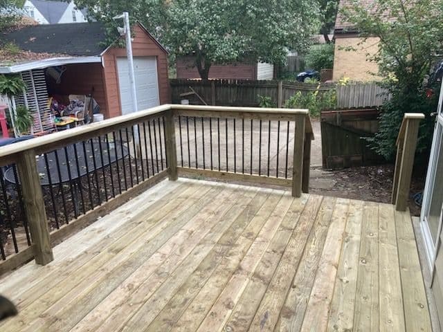 Gallery photos for Beautiful New Deck Installation: Image #2