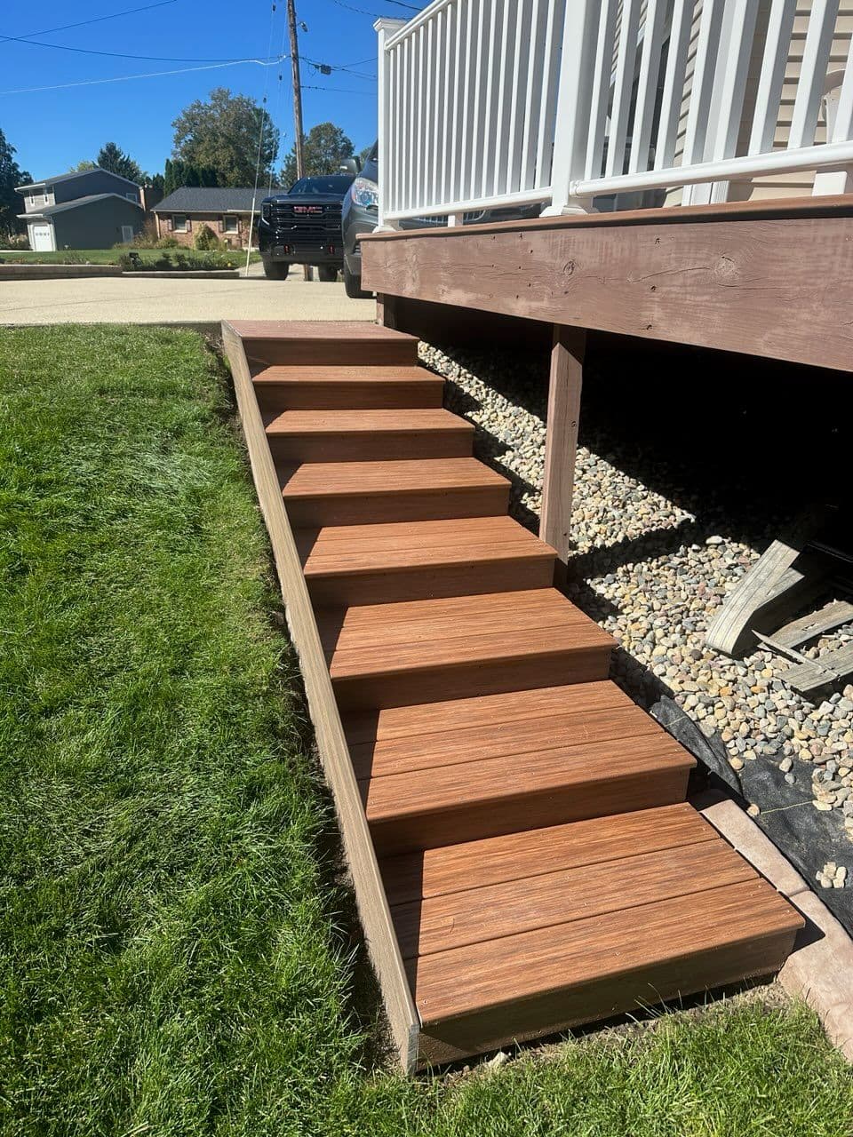 Gallery photos for Stylish Deck Access Steps by VIBE Construction: Image #1