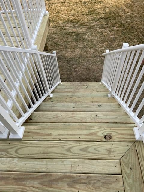 Gallery photos for Stunning Southern Yellow Pine Deck Transformation: Image #2