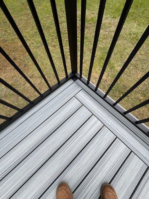 Gallery photos for Muskegon Deck Transformation with Modern Design: Image #1