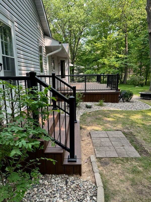 Gallery photos for Elevate Your Outdoor Space with VIBE Construction: Image #2