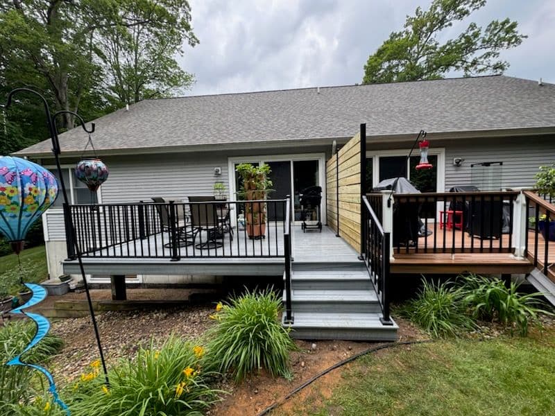 Gallery photos for Revamp Your Space with Custom Deck Building: Image #1