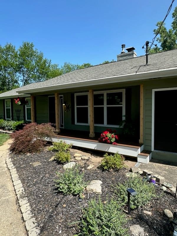 Gallery photos for Stylish Porch Transformation by VIBE Construction: Image #3