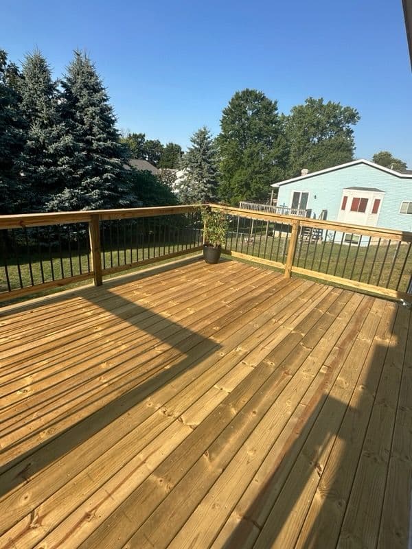 Gallery photos for VIBE Construction Transforms Outdoor Spaces with Stunning Decks: Image #1