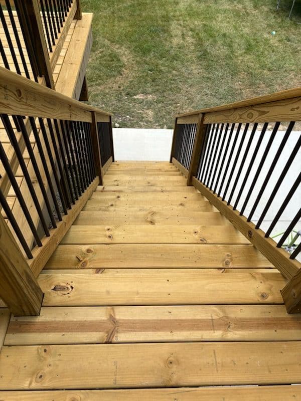 Gallery photos for Stunning Two-Story Deck and Patio Installation: Image #3