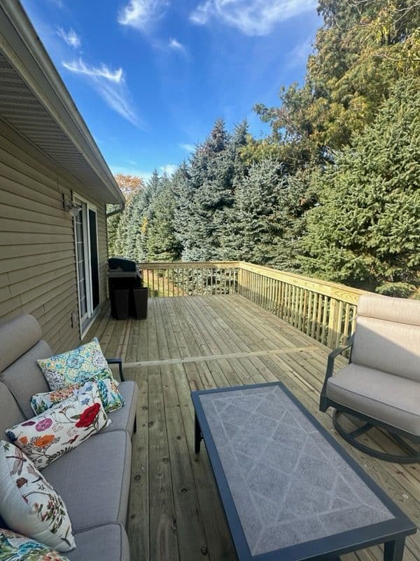 Gallery photos for Elevate Your Backyard with VIBE's Custom Deck: Image #1
