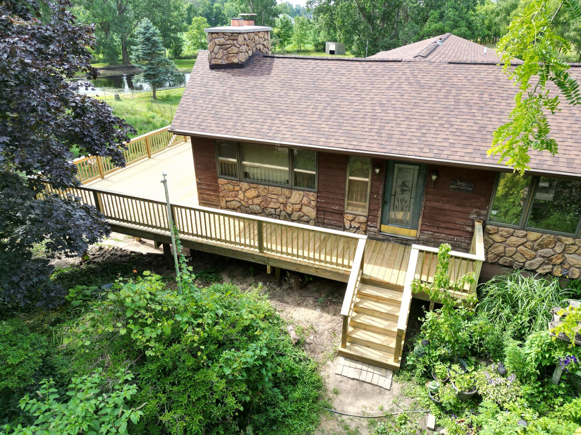 Gallery photos for 35-Foot Wraparound Deck Build in Holland Michigan: Image #3