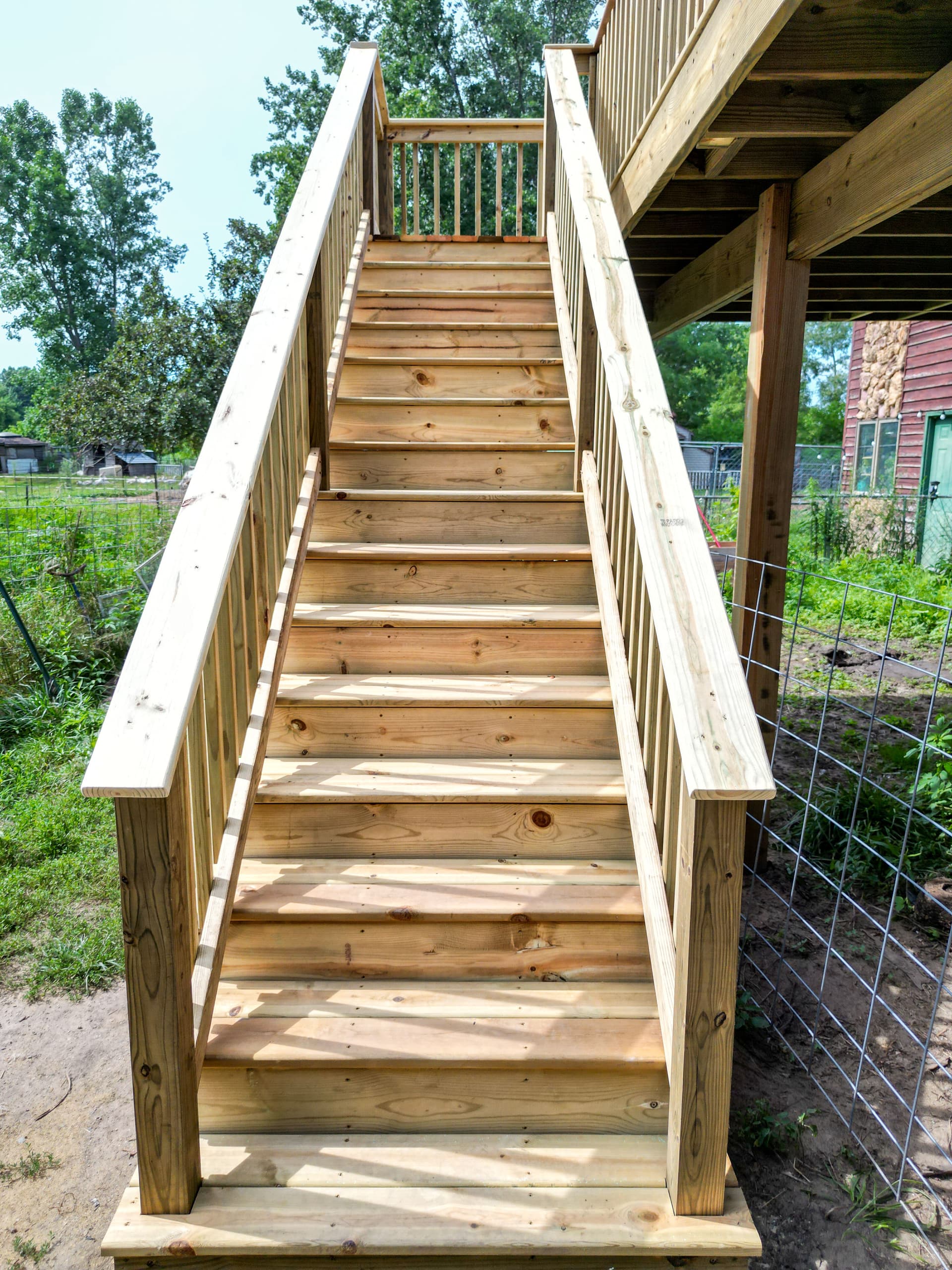Gallery photos for 35-Foot Wraparound Deck Build in Holland Michigan: Image #2